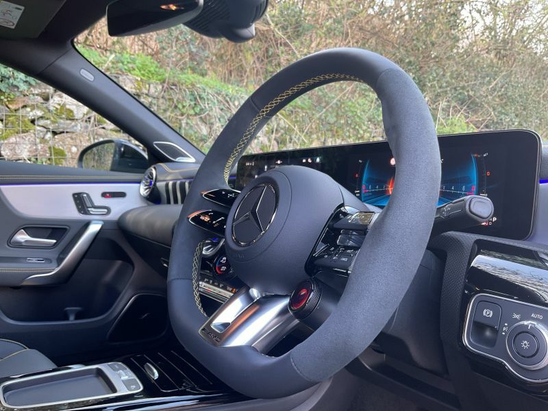 Mercedes-Benz CLA Class 200 Amg Line Executive Tip Black #55