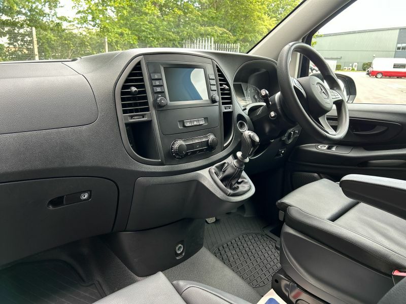 Mercedes-Benz Vito 2.0 114 Cdi Progressive Crew Van G-tronic Rwd L3 E Green #3