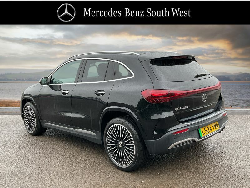 Mercedes-Benz EQA Suv Black #2