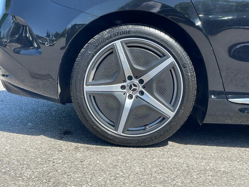 Mercedes-Benz EQE Saloon Black #4