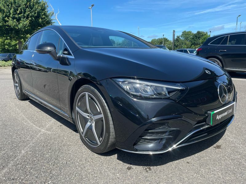 Mercedes-Benz EQE Edition Midnight White #31