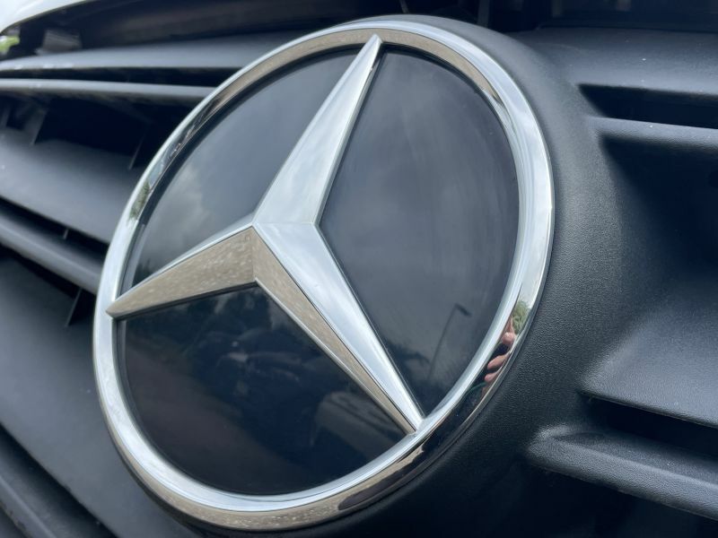 Mercedes-Benz eVito Pro White #39