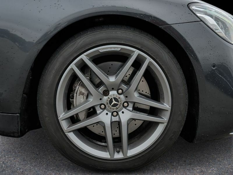 Mercedes-Benz S Class Saloon Black #4