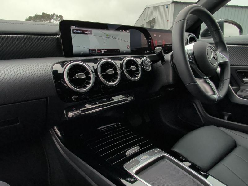 Mercedes-Benz CLA Class Cla 180 Amg Line Executive Tip Black #6