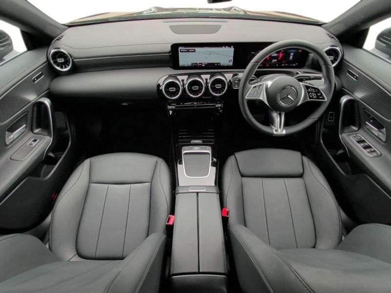 Mercedes-Benz CLA Class Cla 180 Amg Line Executive Tip Black #7