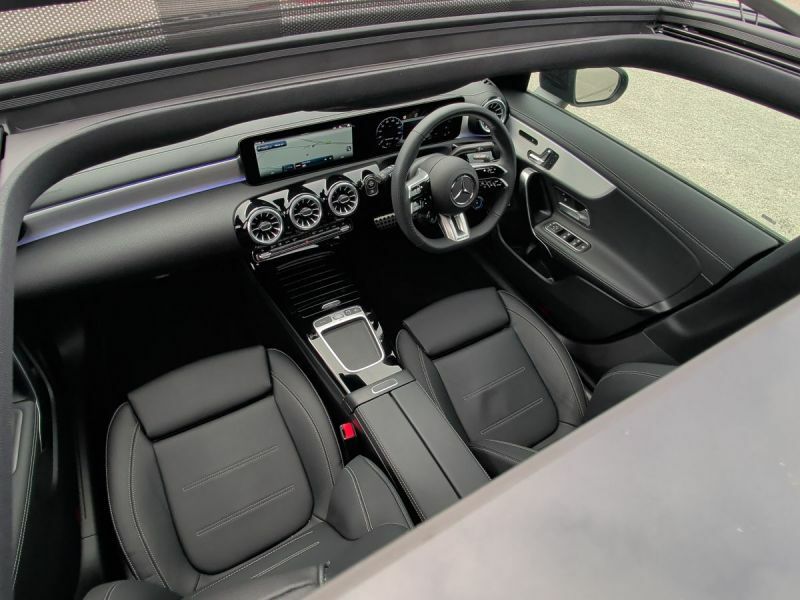 Mercedes-Benz CLA Class 200 Amg Line Premium Plus Tip Blue #48