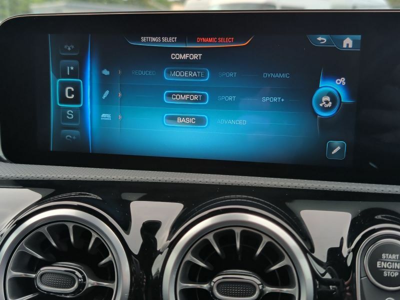 Mercedes-Benz CLA Class 200 Amg Line Premium Plus Tip Blue #19