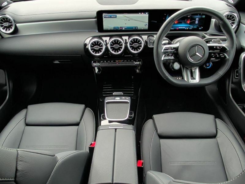 Mercedes-Benz CLA Class 200 Amg Line Premium Plus Tip Blue #7