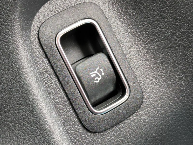 Mercedes-Benz CLA Class 200 Amg Line Premium Plus Tip Blue #31