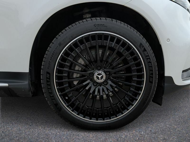 Mercedes-Benz EQC Suv White #4