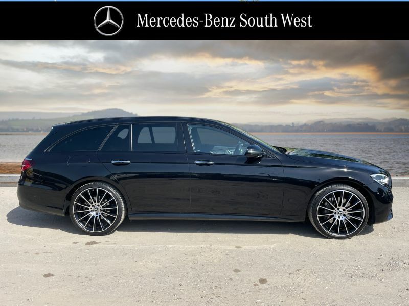 Mercedes-Benz E Class Estate Black #3