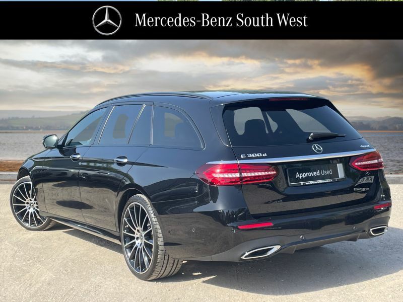 Mercedes-Benz E Class Estate Black #2