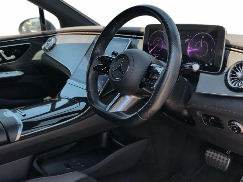 Mercedes-Benz EQE Saloon Black #5