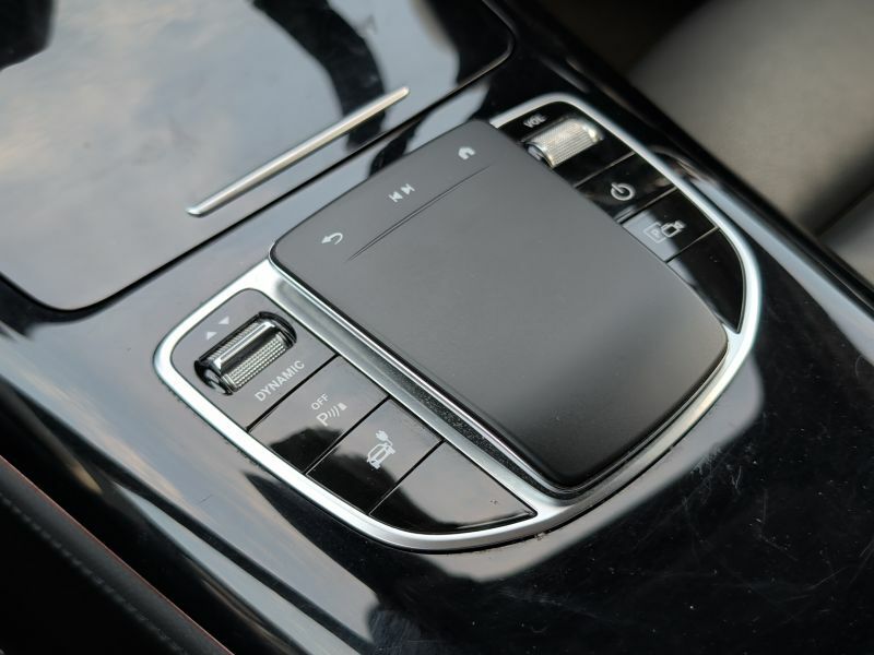 Mercedes-Benz EQC  White #8