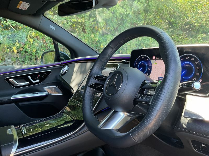 Mercedes-Benz EQE Saloon Black #56