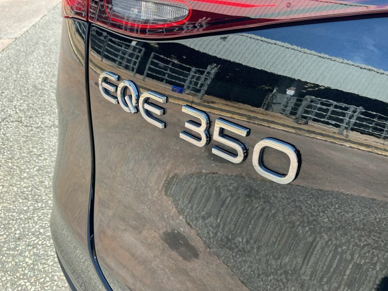 Mercedes-Benz EQE Saloon Black #18