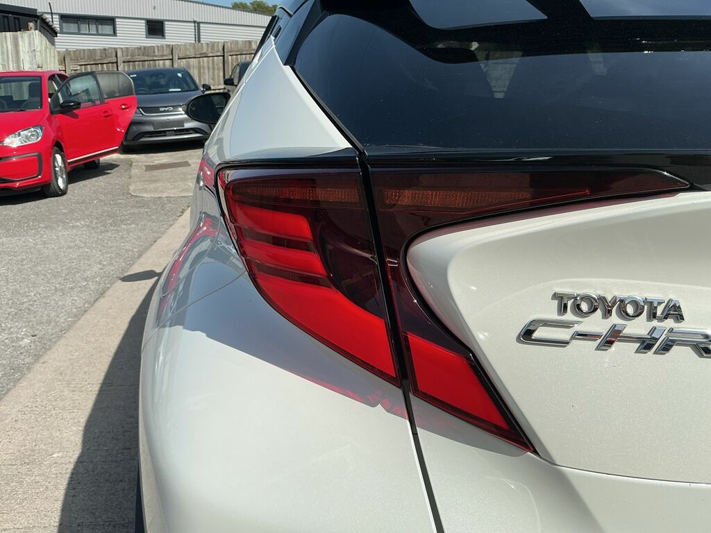 Toyota C-Hr Dynamic Blue #28
