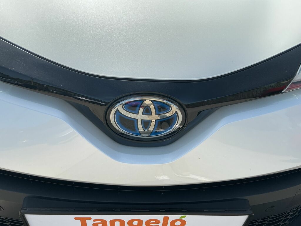 Toyota C-Hr Dynamic Blue #50