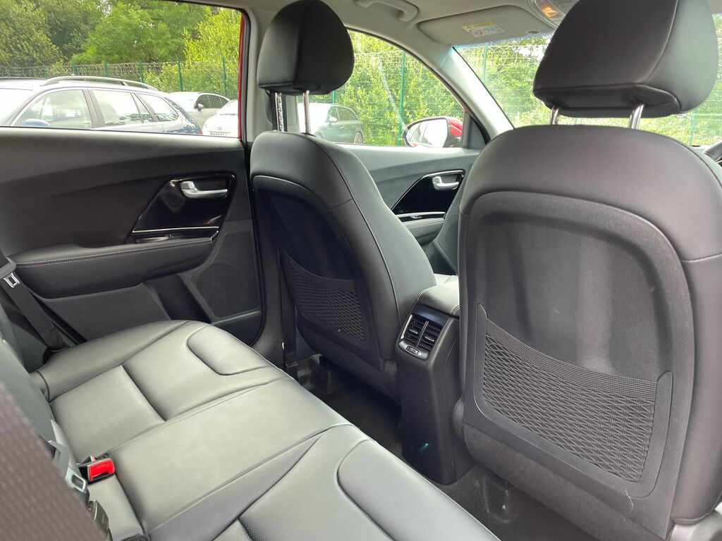 Kia e-Niro 4 Plus White #16