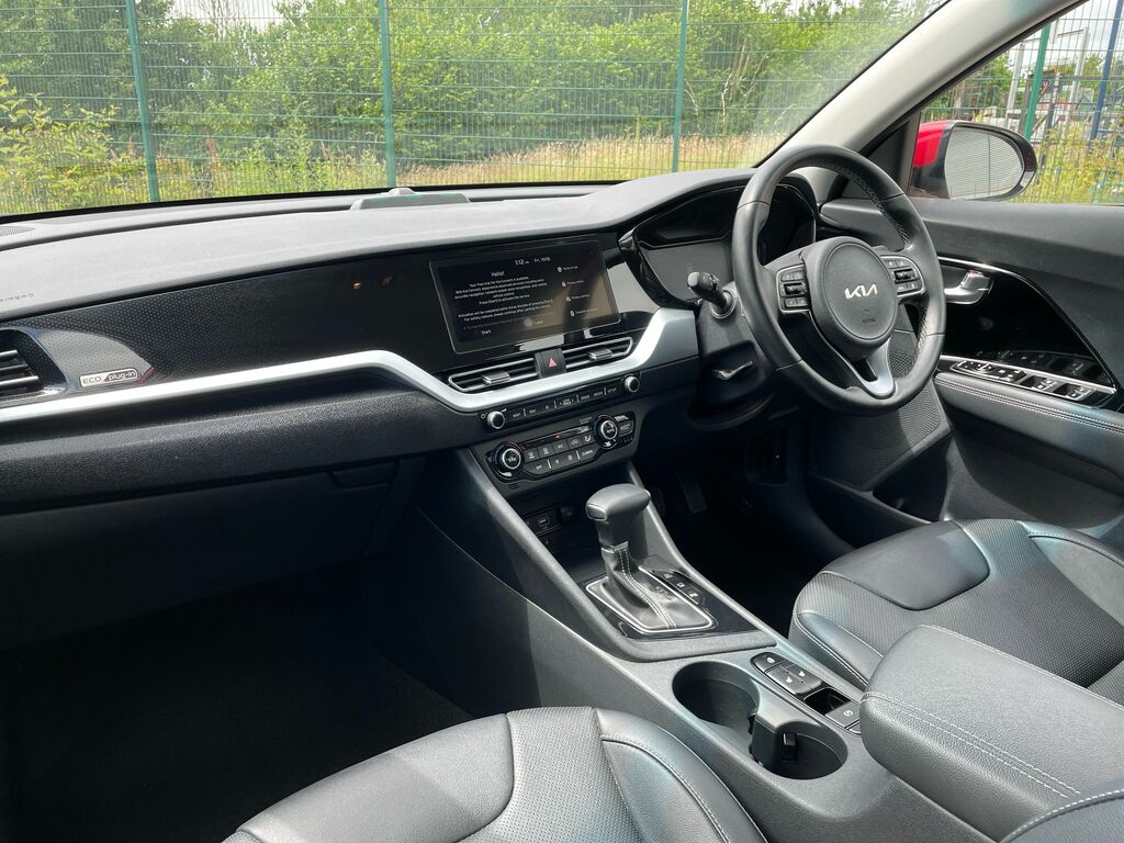Kia e-Niro 4 Plus White #13