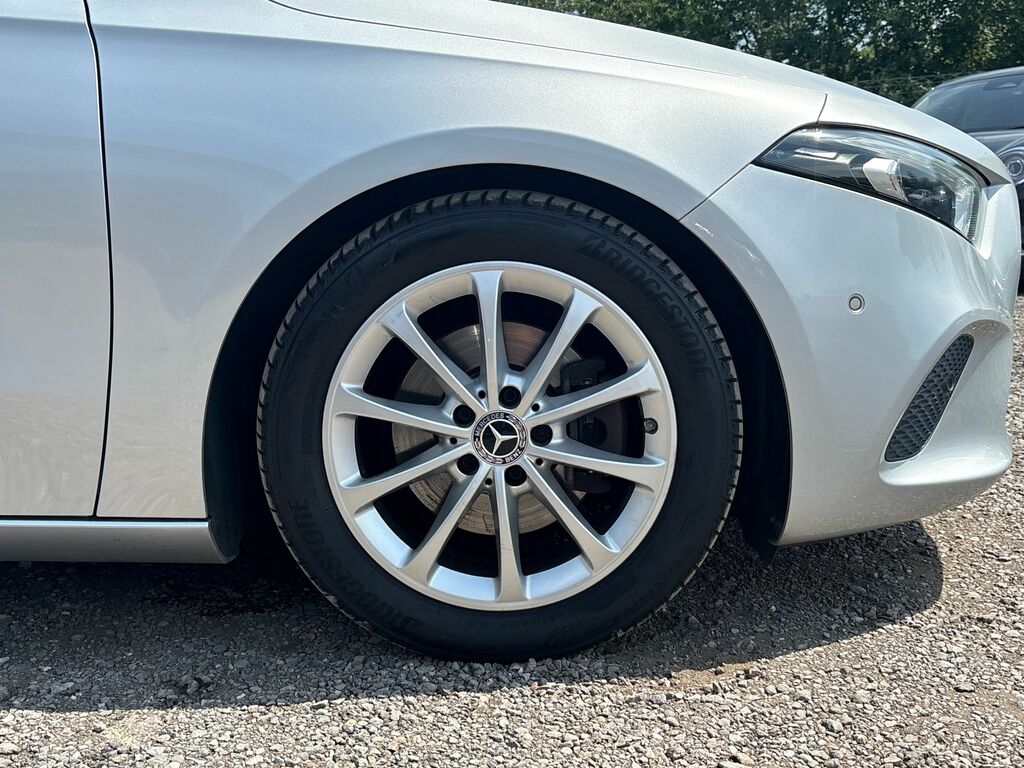 Mercedes-Benz A Class 1.3 A200 Sport Executive 7G-dct Euro 6 S S Silver #4