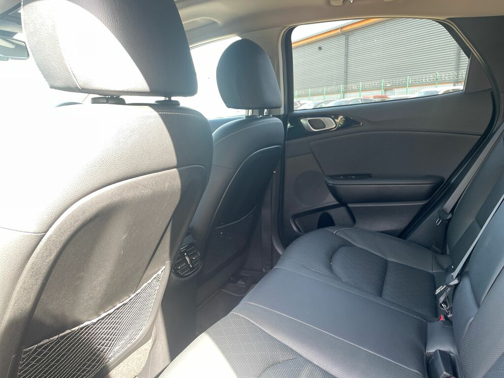 Kia Xceed 1.5T Gdi Isg 3 White #14