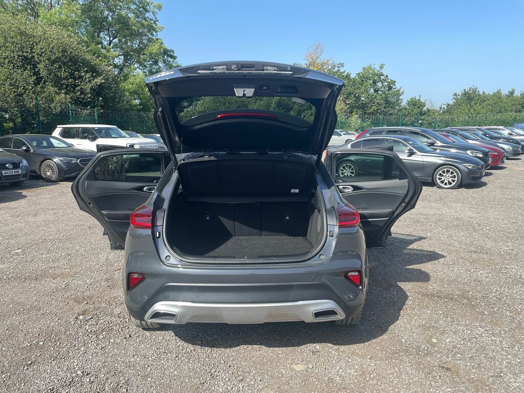 Kia Xceed 1.5T Gdi Isg 3 White #32