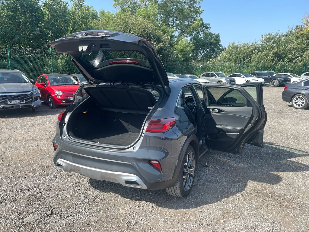 Kia Xceed 1.5T Gdi Isg 3 White #31