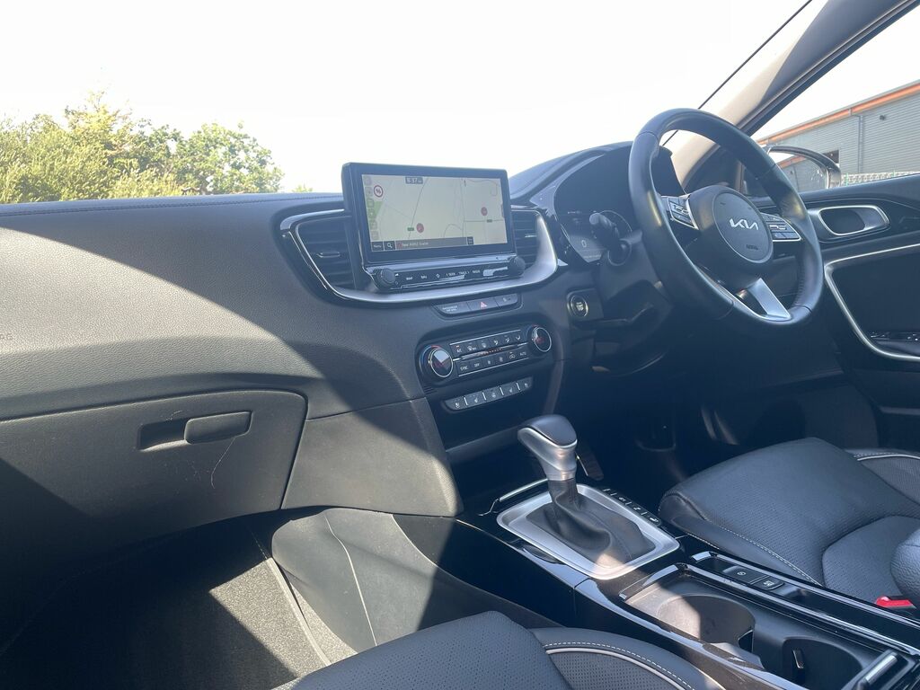 Kia Xceed 1.5T Gdi Isg 3 White #13