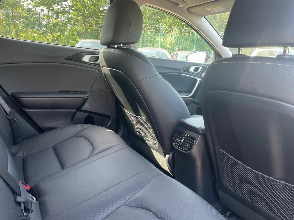 Kia Xceed 1.5T Gdi Isg 3 White #16