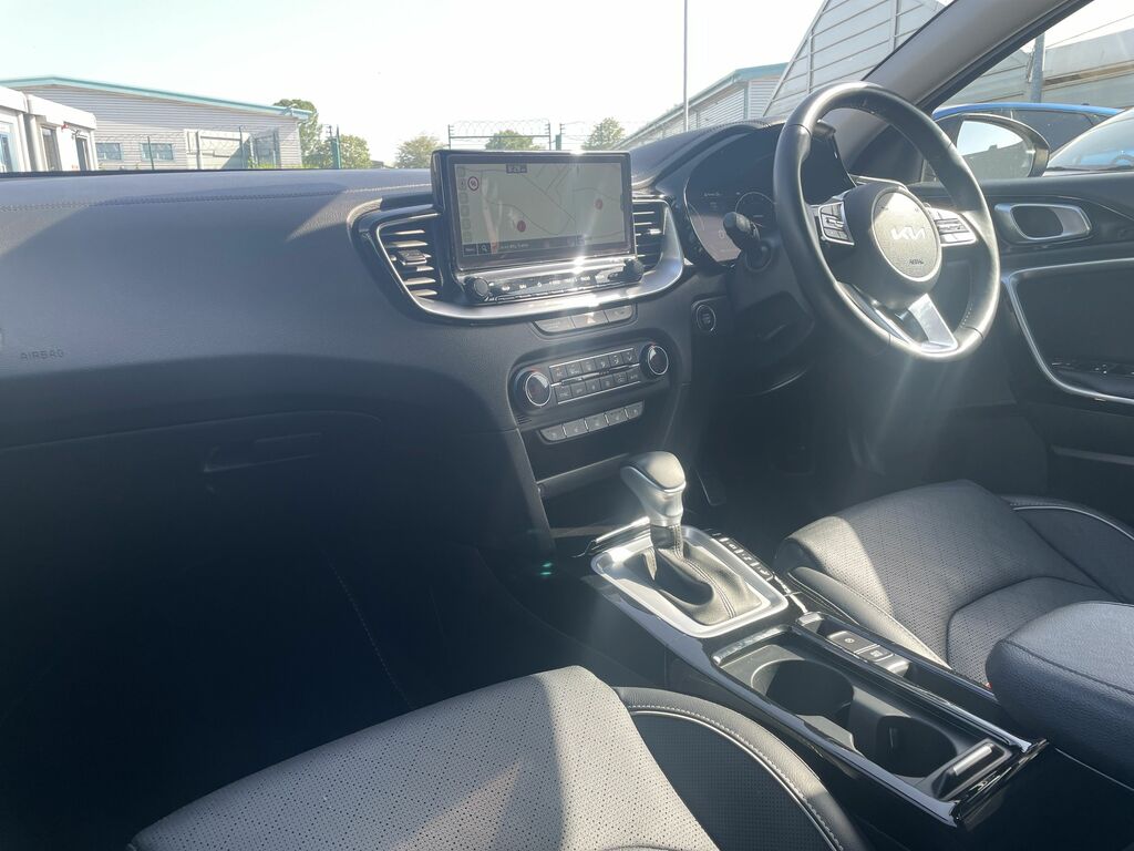 Kia Xceed 1.5T Gdi Isg 3 White #9