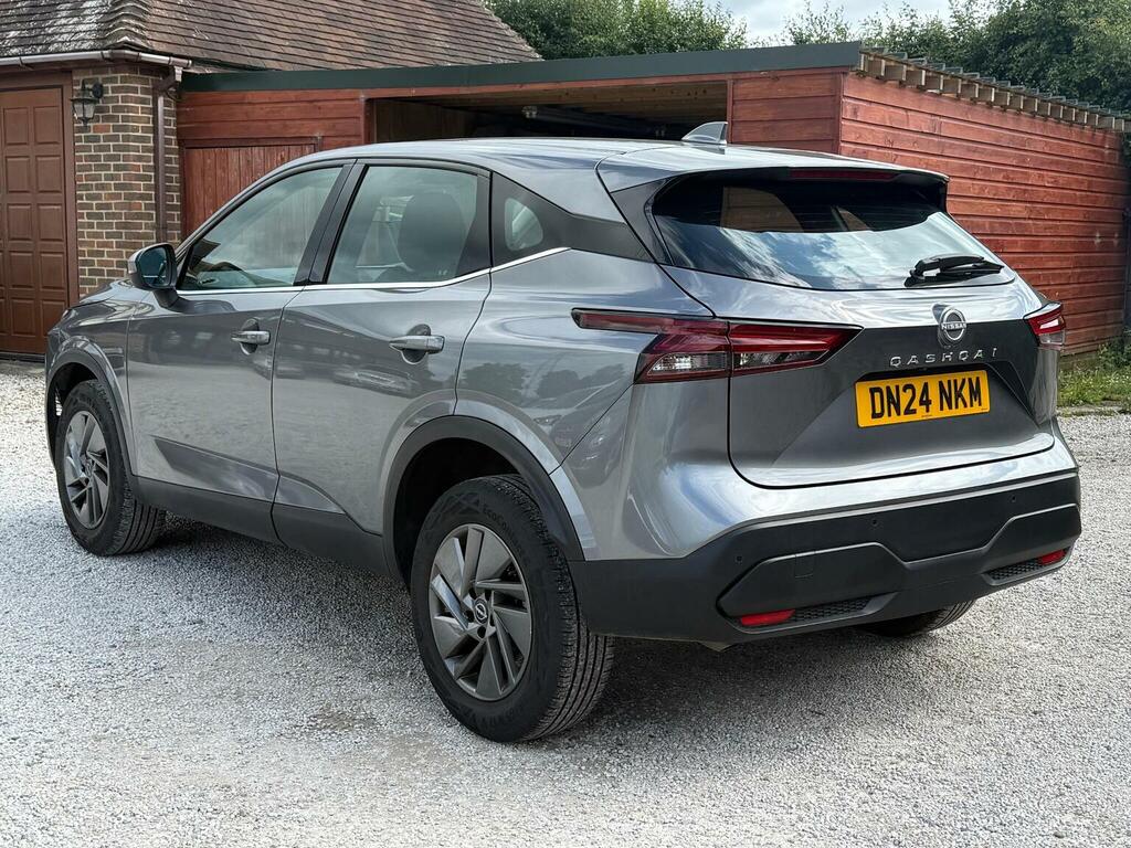 Nissan Qashqai 1.3 Dig-t Mhev Acenta Premium Euro 6 Ss DN24NKM Grey #4