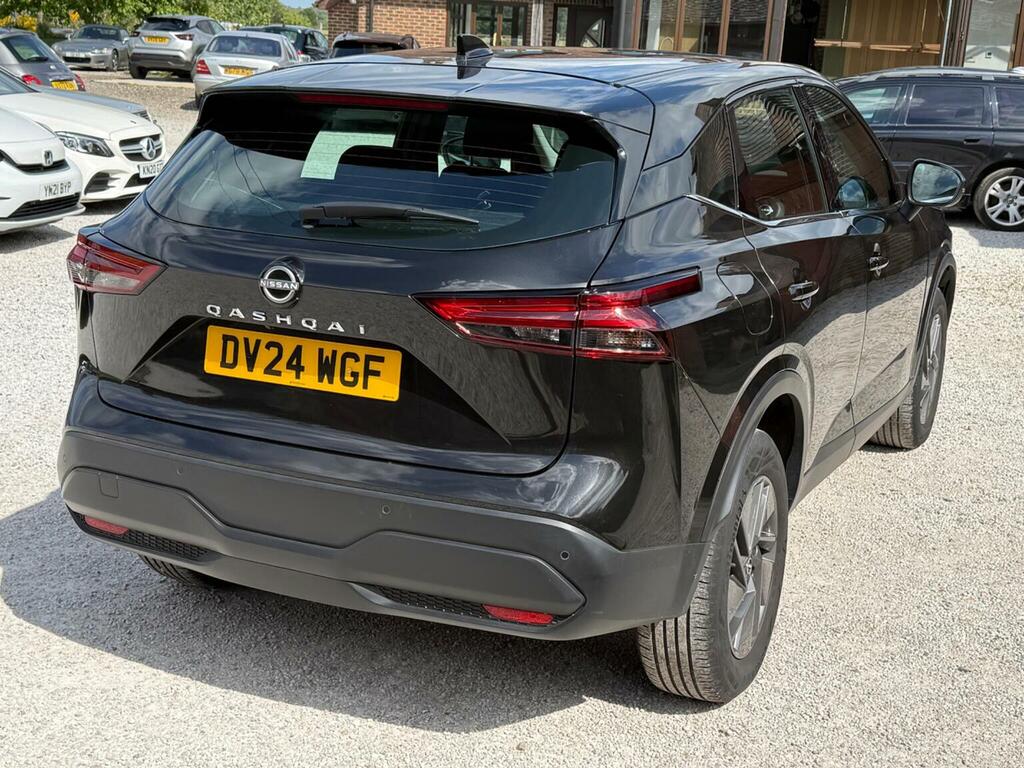 Nissan Qashqai 1.3 Dig-t Mhev Acenta Premium Euro 6 Ss DV24WGF Black #6