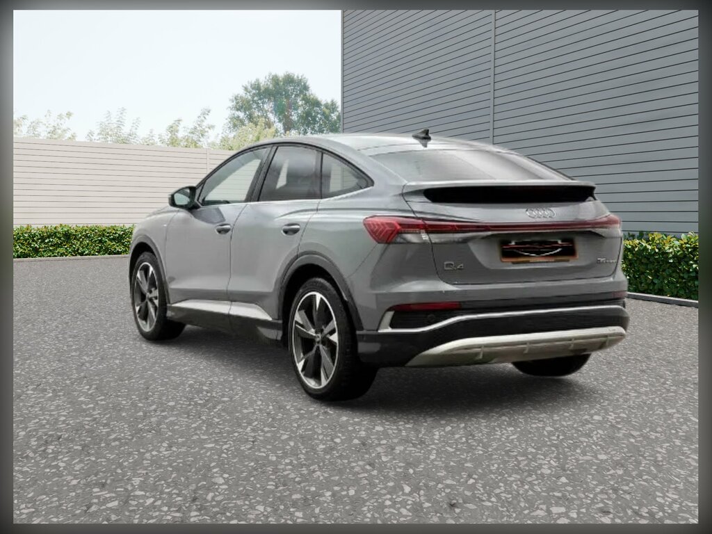 Audi Q4 E Tron 35 S Line Sportback 55Kwh 170 P Grey #3