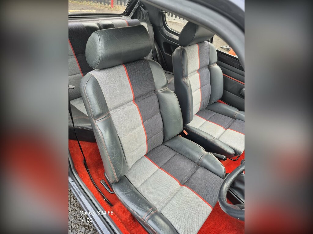 Peugeot 205 1.9 Gti White #11