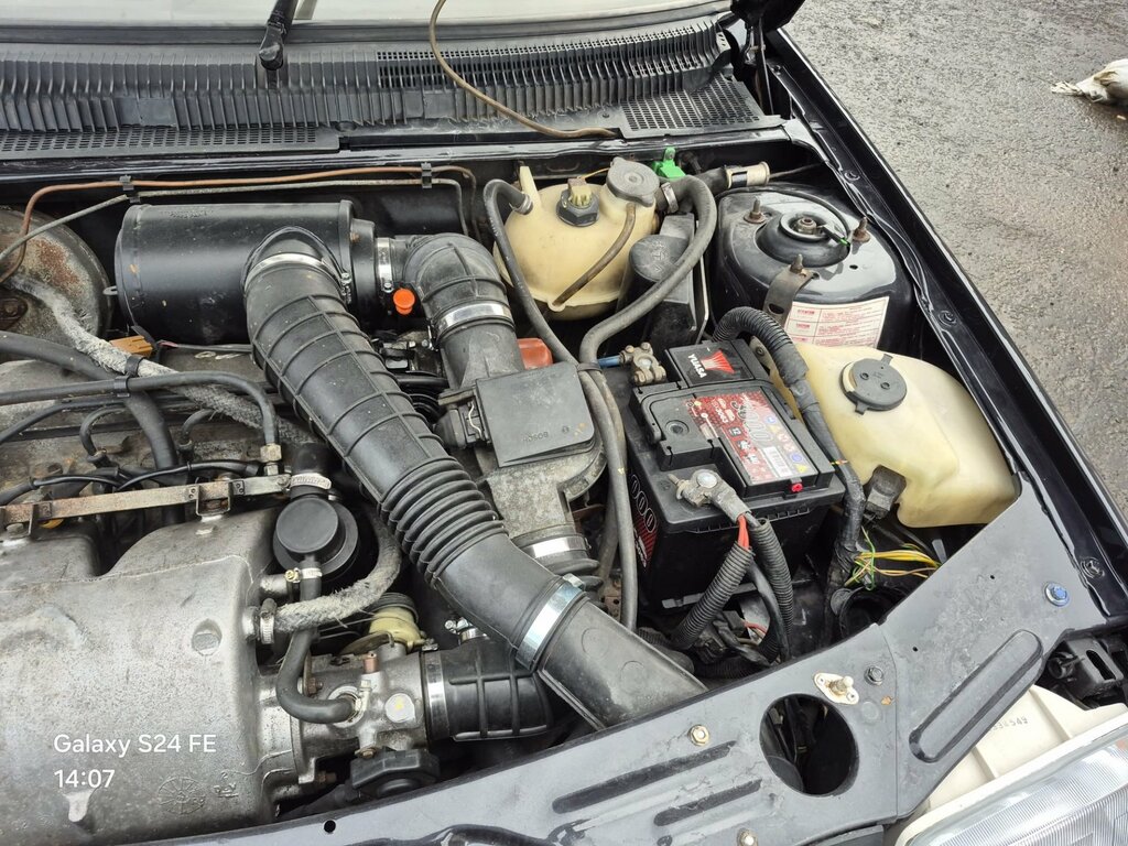 Peugeot 205 1.9 Gti White #19