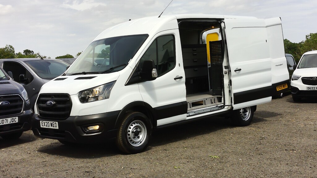 Ford Transit Custom 330 L2h2 Mwb Medium Roof With Only 38.000 Miles,ai 