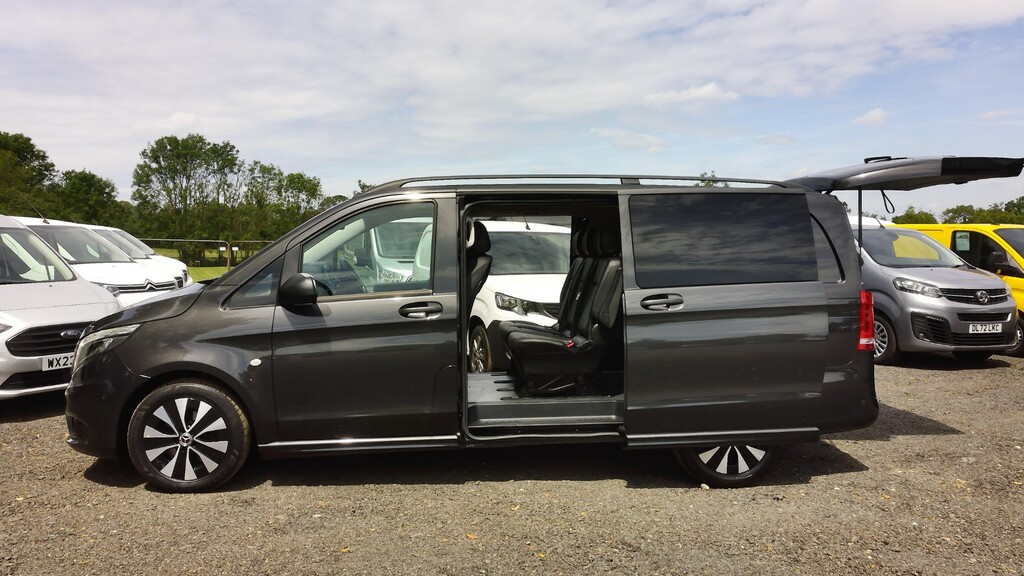 Mercedes-Benz Vito Progressive Black #11