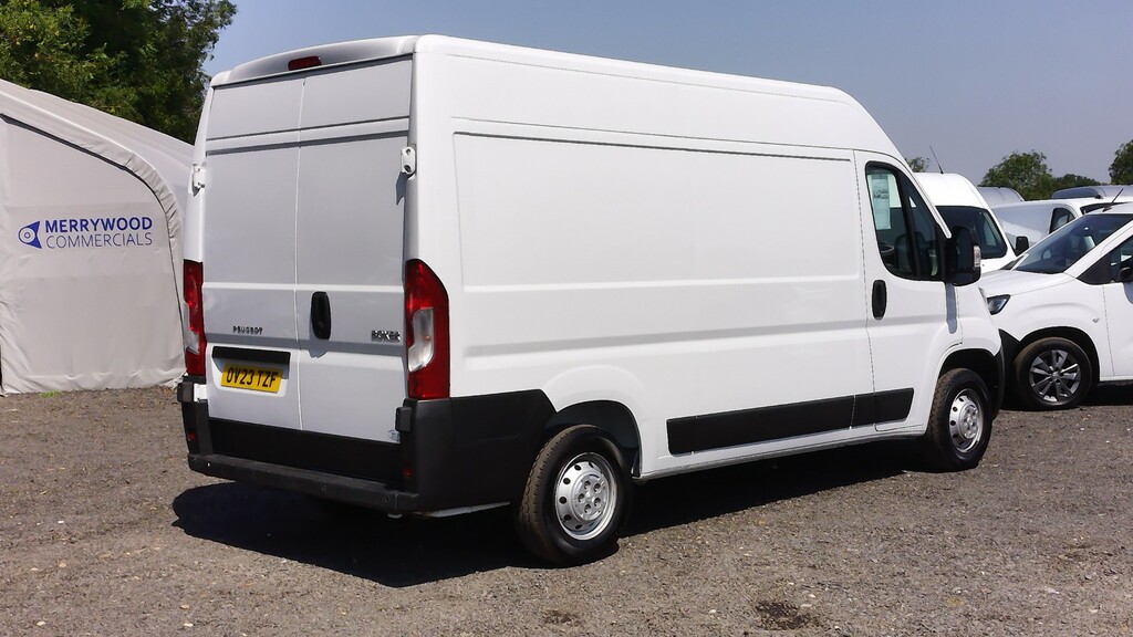 Peugeot Boxer 335 Professional Premium Plus L2h2 Mwb 2.2 140 Wit  #6