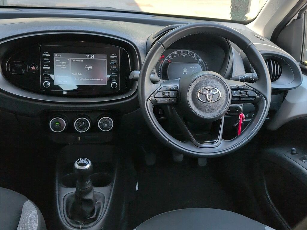 Toyota Aygo X X Pure Vvt-i SXZ2328 White #2