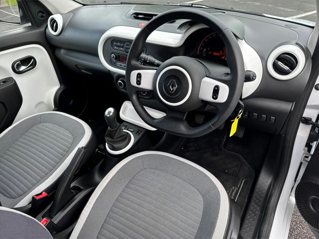 Renault Twingo Iconic Red #11
