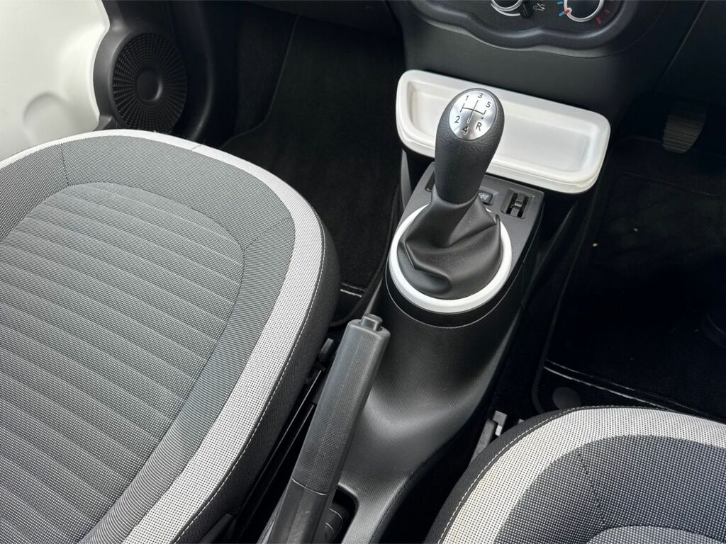 Renault Twingo Iconic Red #20
