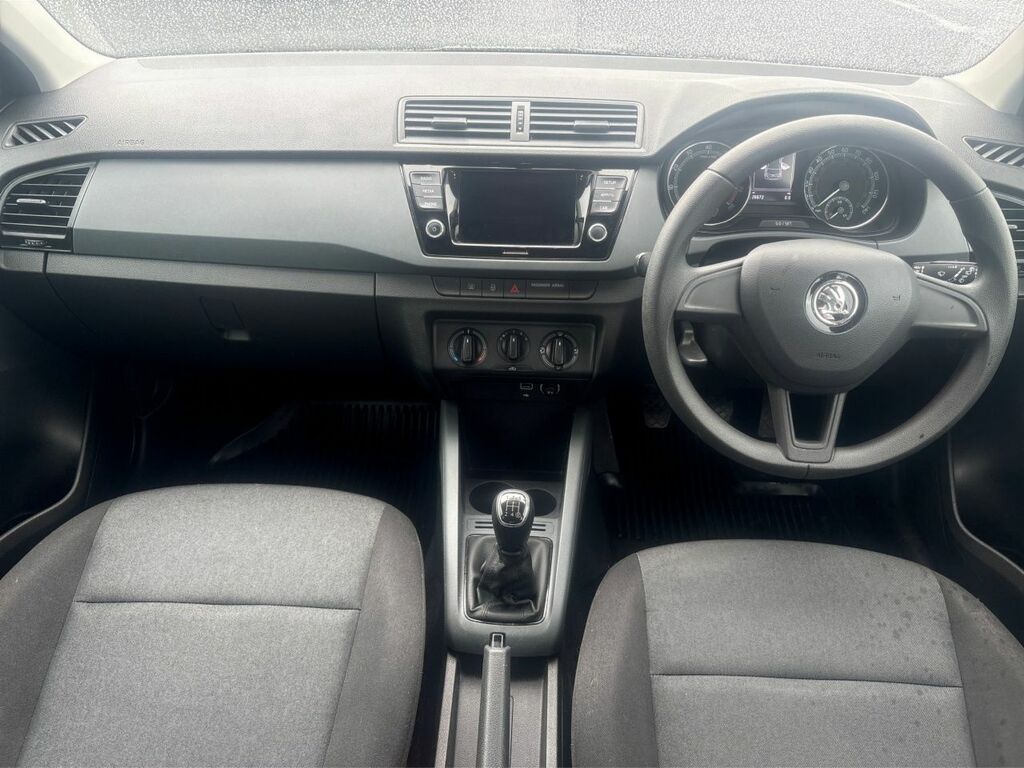 Skoda Fabia S 1.0 Mpi 60 Ps 5G Man 2020 SGZ8238 White #2