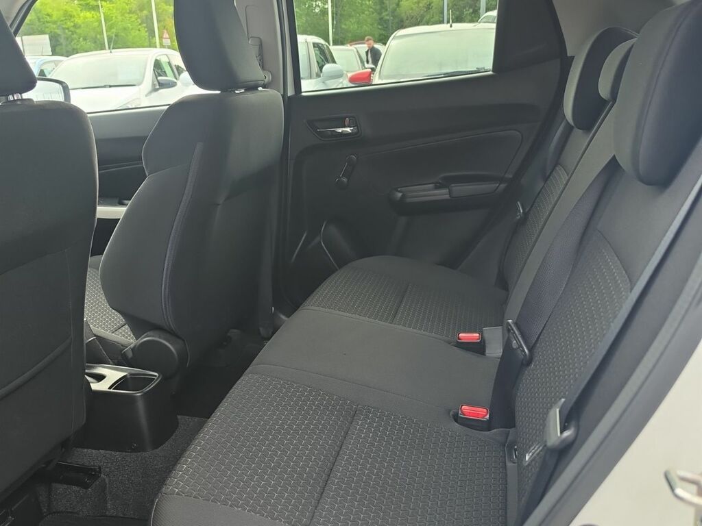 Suzuki Swift 1.2 Dualjet 83 12V Hybrid Sz5 Red #12