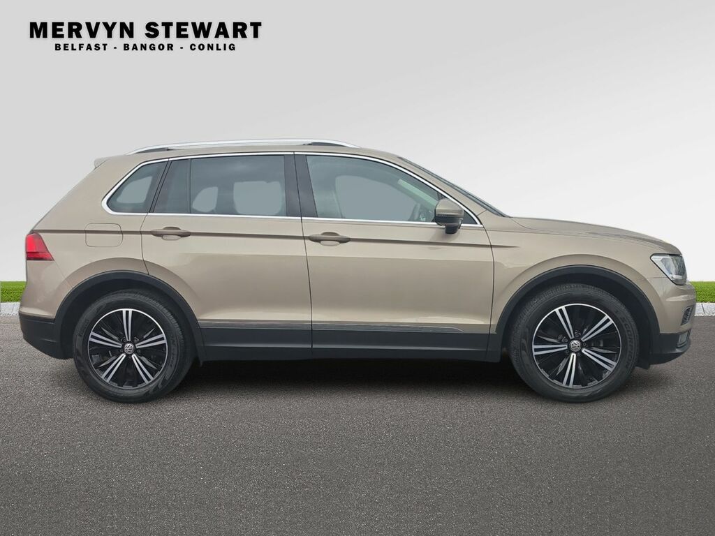 Volkswagen Tiguan  White #9