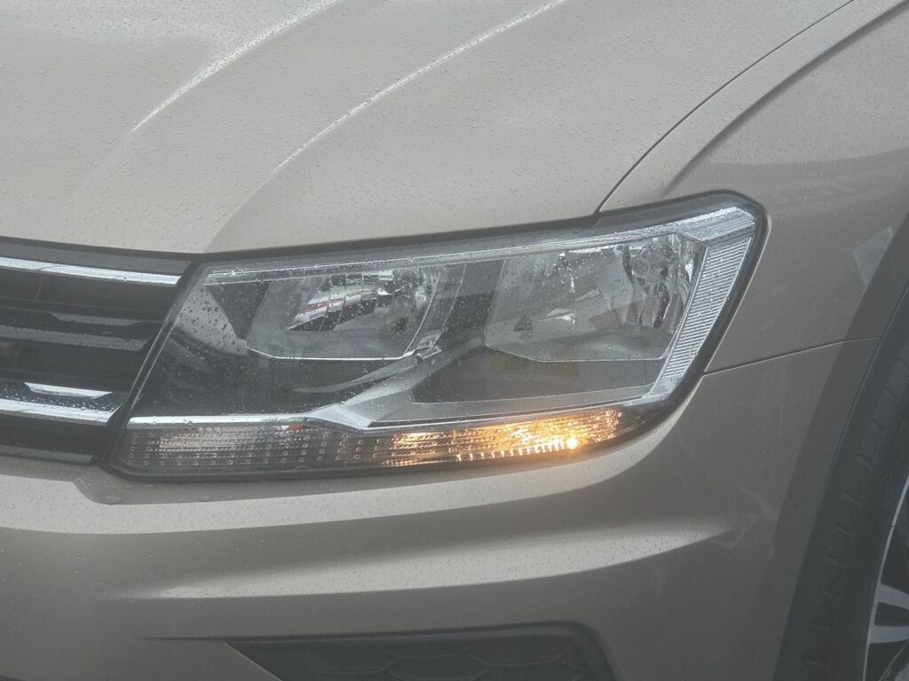 Volkswagen Tiguan  White #29