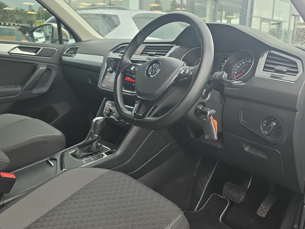Volkswagen Tiguan  White #11