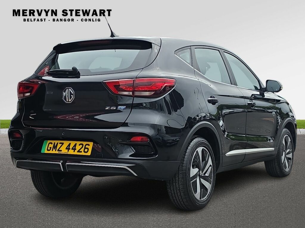 MG ZS Hat Se Ev Au Black #5