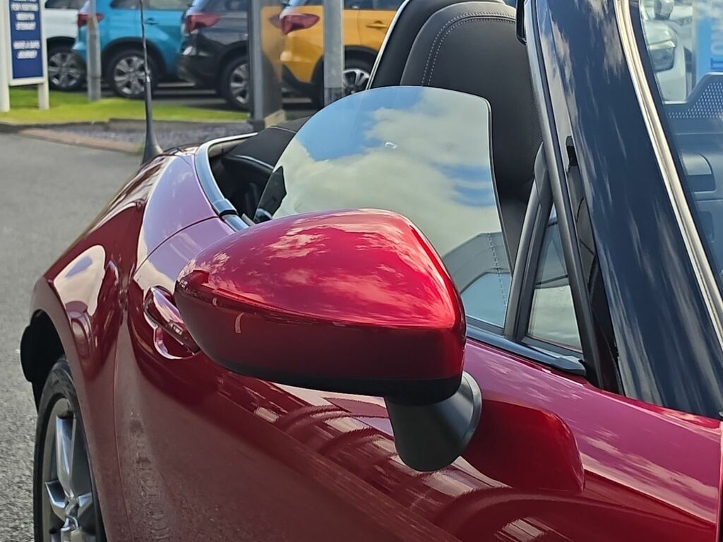 Mazda MX-5 Convertible White #22