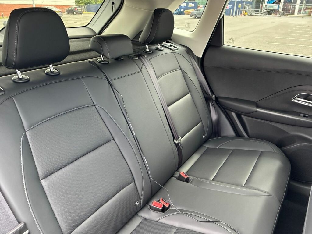 MG ZS Hat 1.5 115Ps Se White #15
